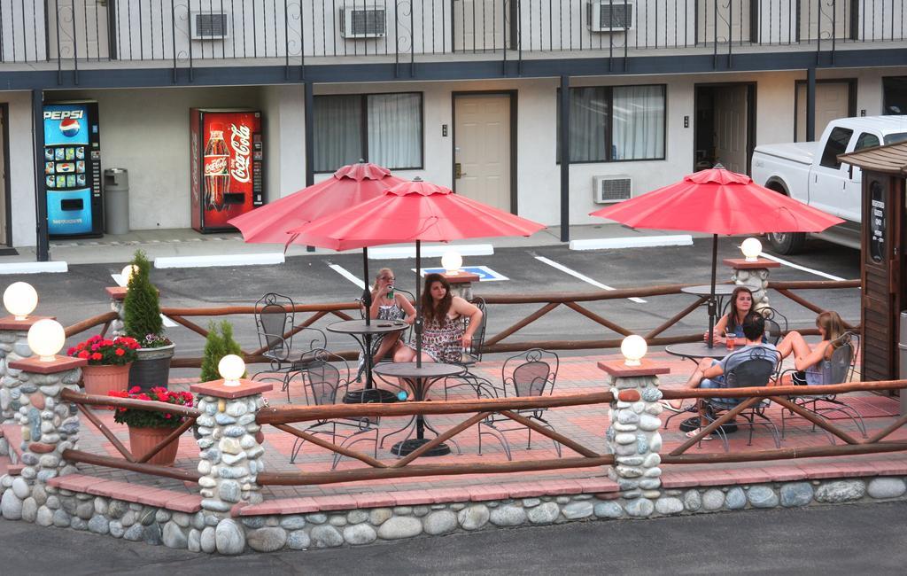 Gateway Inn And Suites Салайда Екстер'єр фото