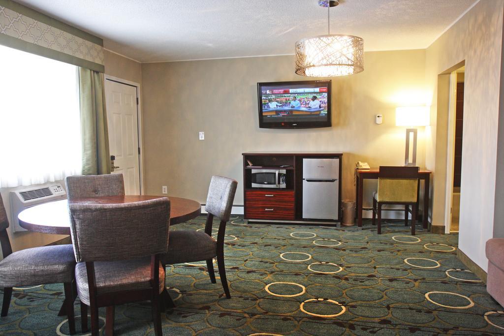 Gateway Inn And Suites Салайда Екстер'єр фото